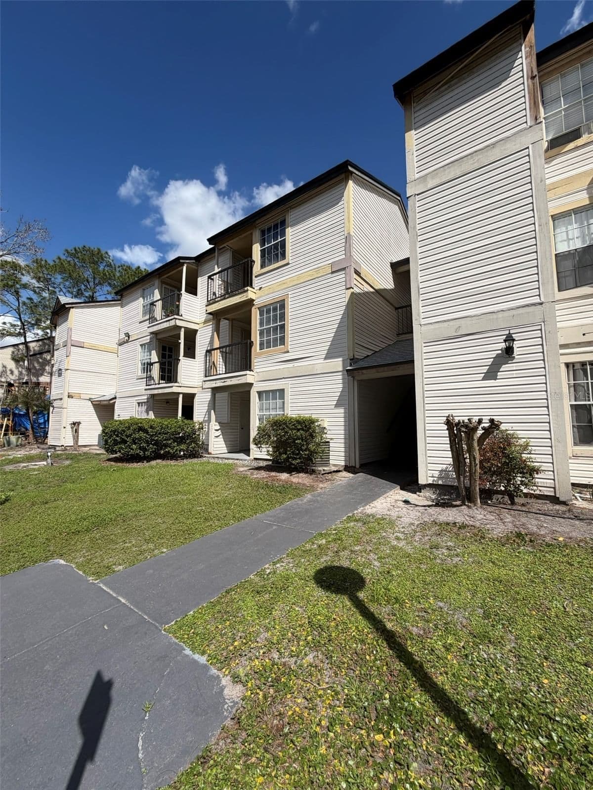 1940 LAKE ATRIUMS Circle #110, Orlando, FL 32839 2