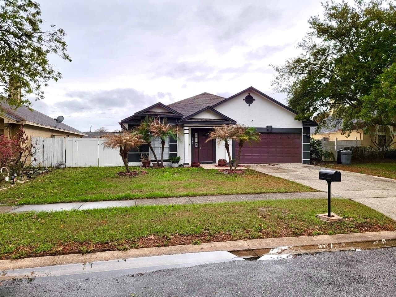 1946 EXCALIBUR Drive, Orlando, FL 32822 3