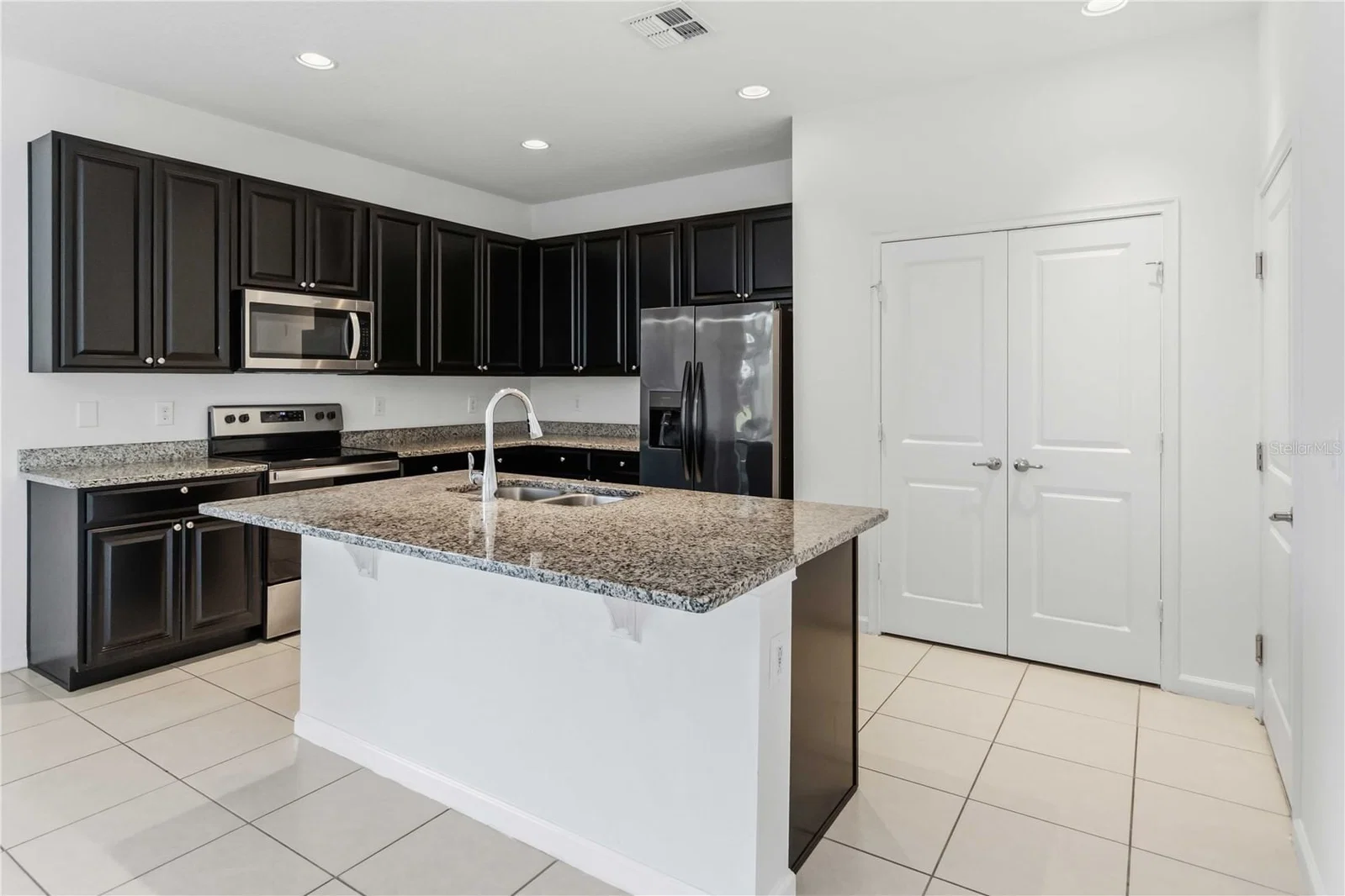 213 TRINITY RIDGE 3