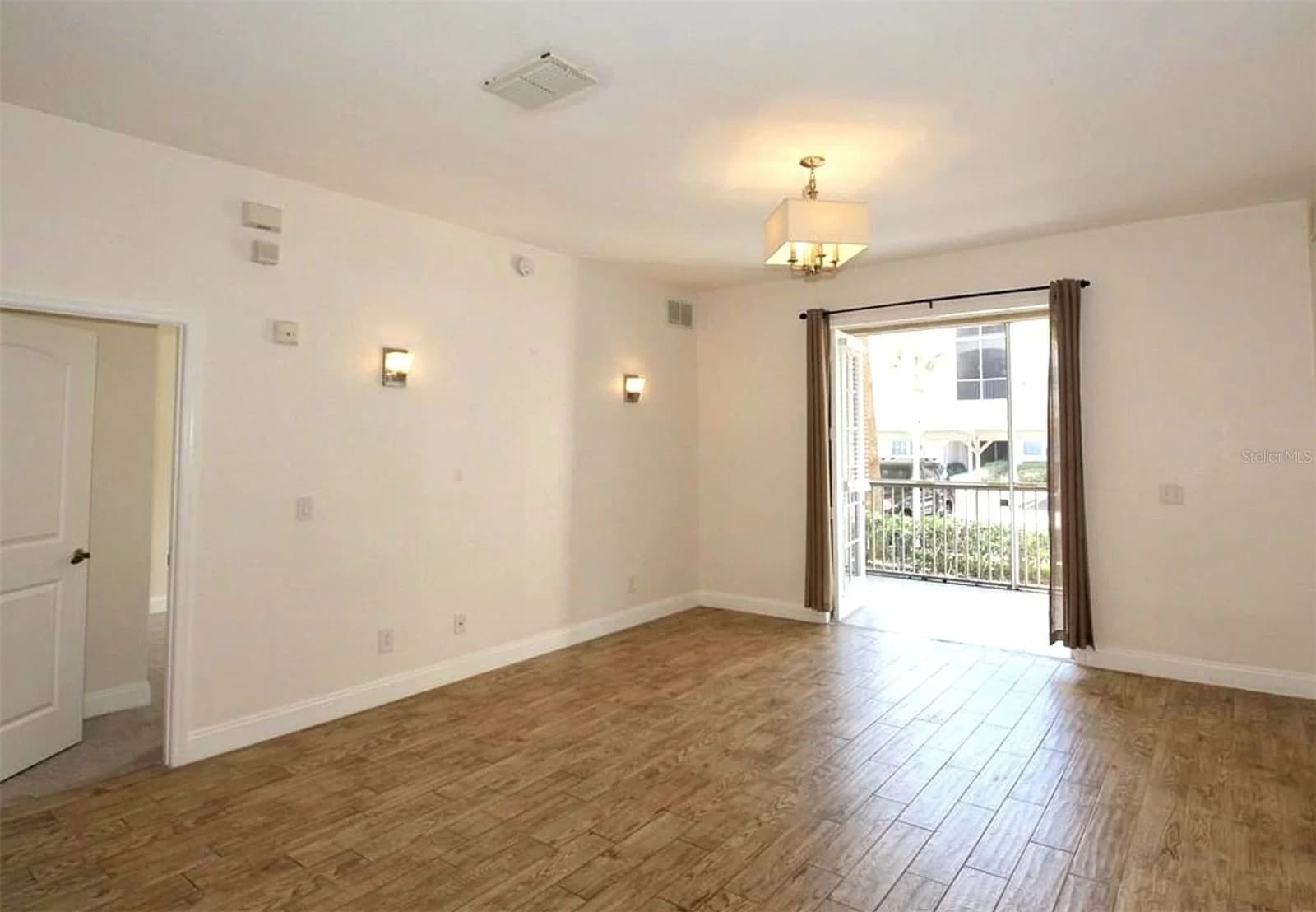 3001 LAUREL PARK, Kissimmee, FL 34741 3