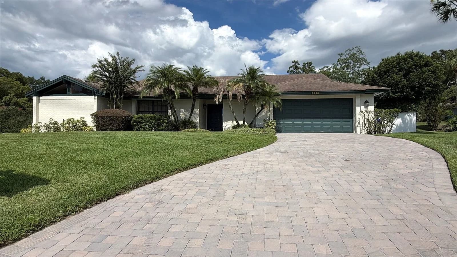9115 BAY SIDE Court, Orlando, FL 32819