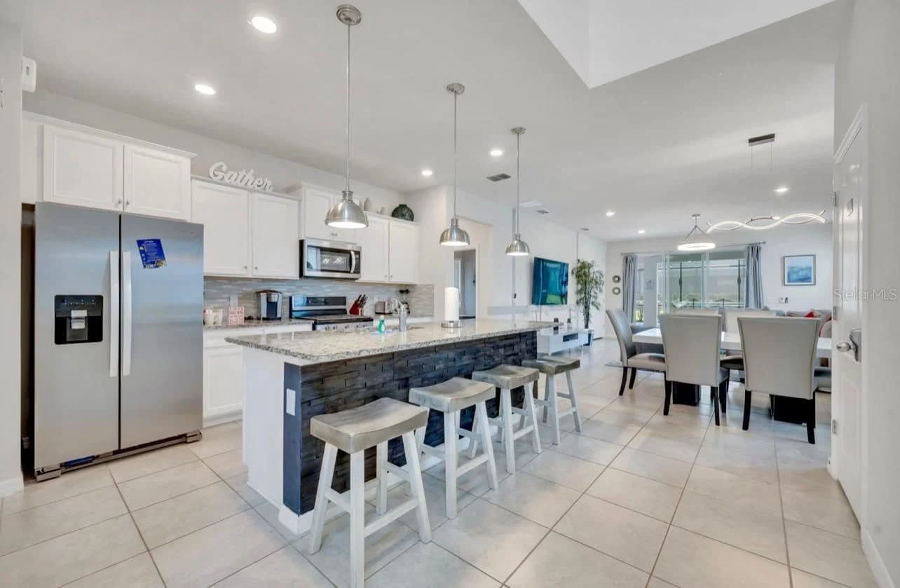 7204 OAKMOSS 5