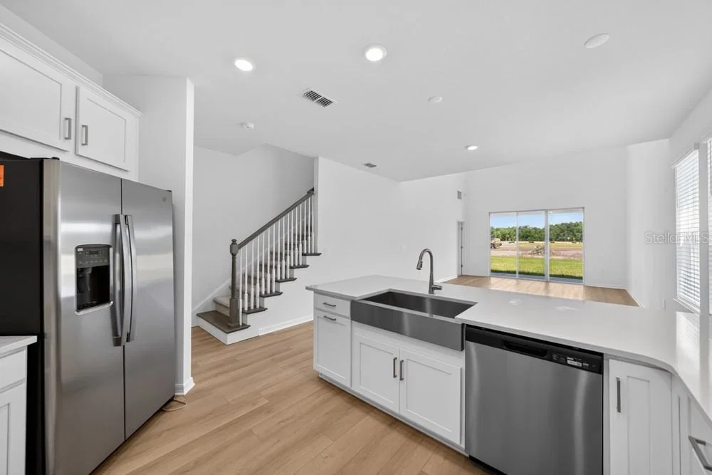 5801 PORTICO 4
