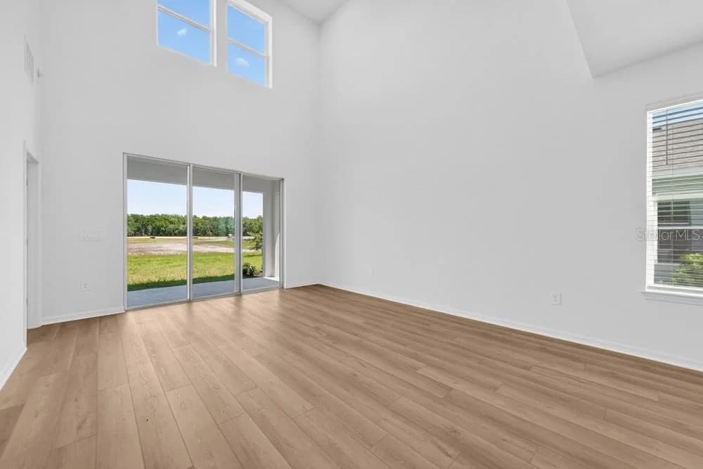 5801 PORTICO 5