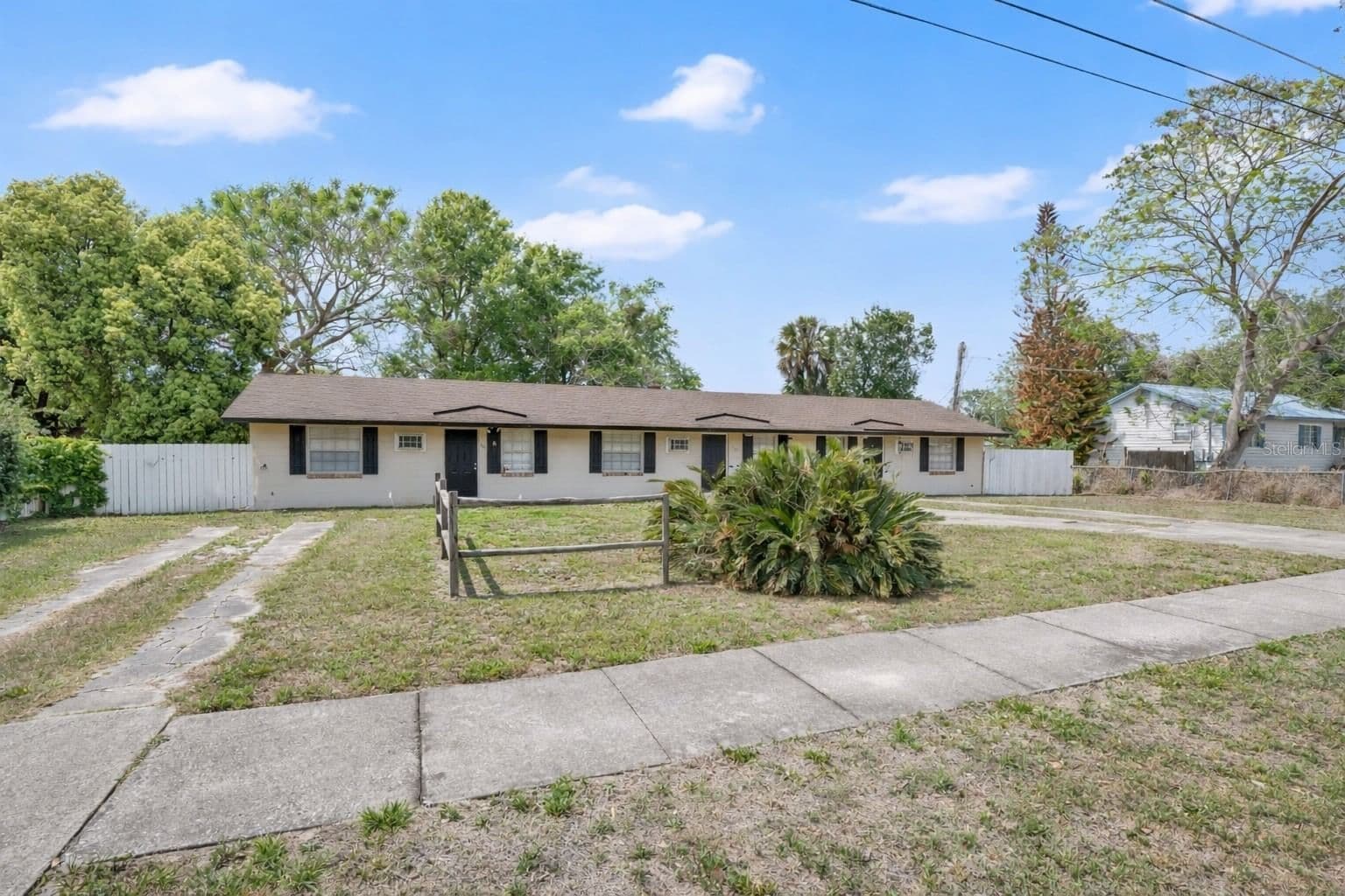 722 TUCKER Avenue, Orlando, FL 32807 3