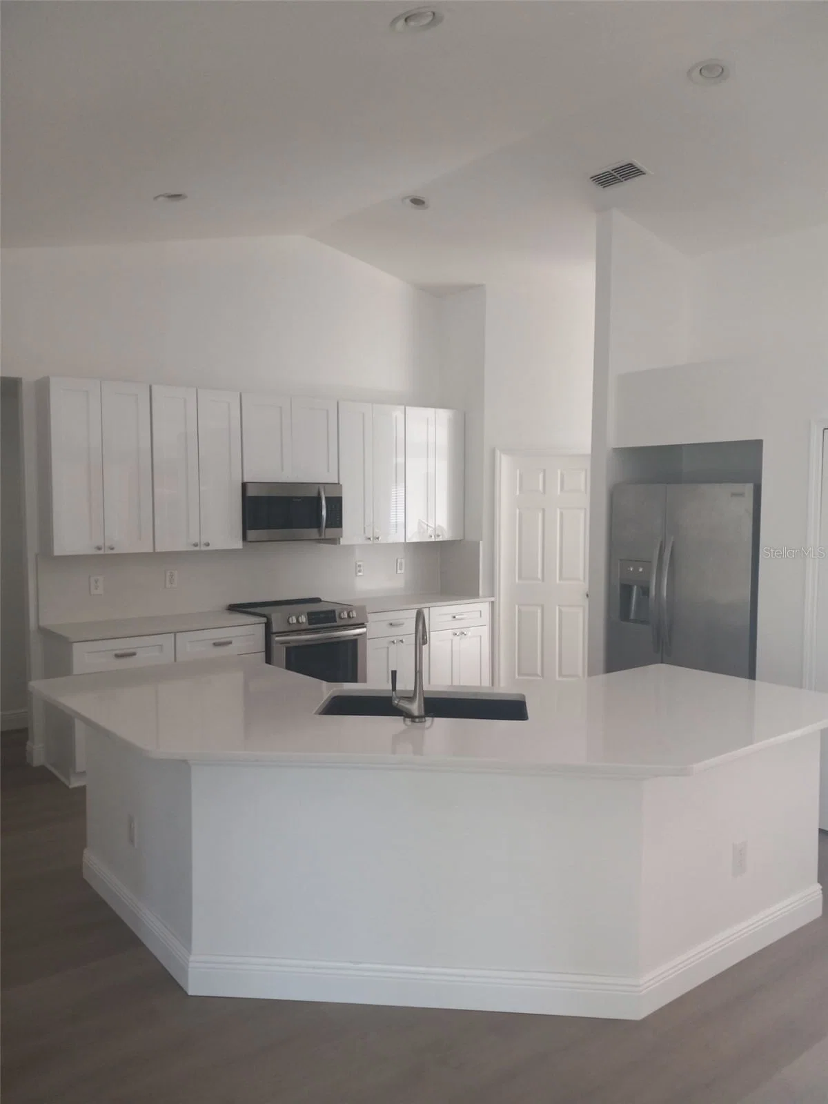2477 THACKER 4