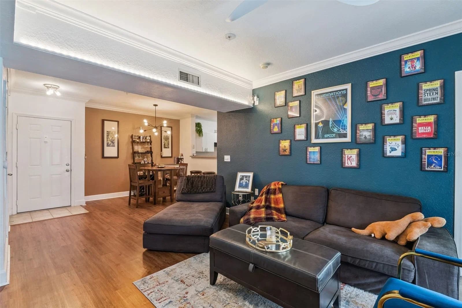 202 SOUTH Street #2039, Orlando, FL 32801 3
