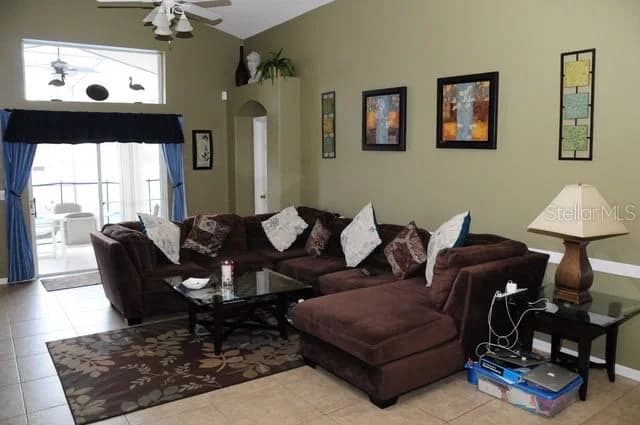 8015 INDIAN CREEK 4