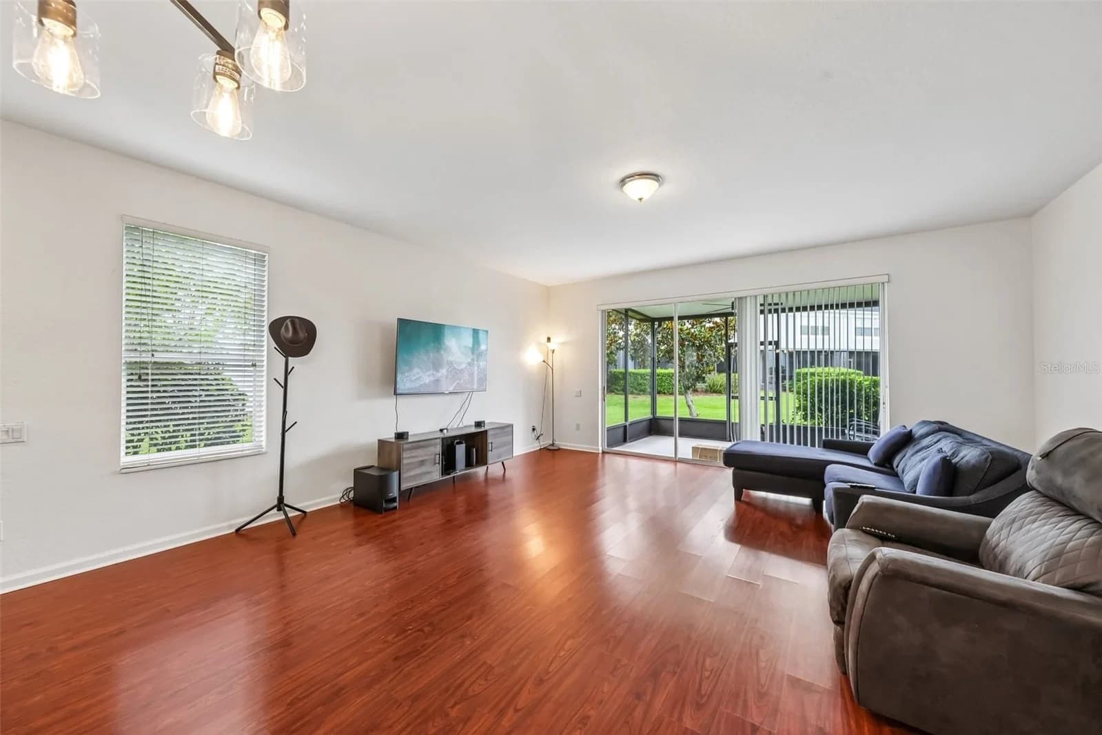 15054 BELLINKOFF Lane 4