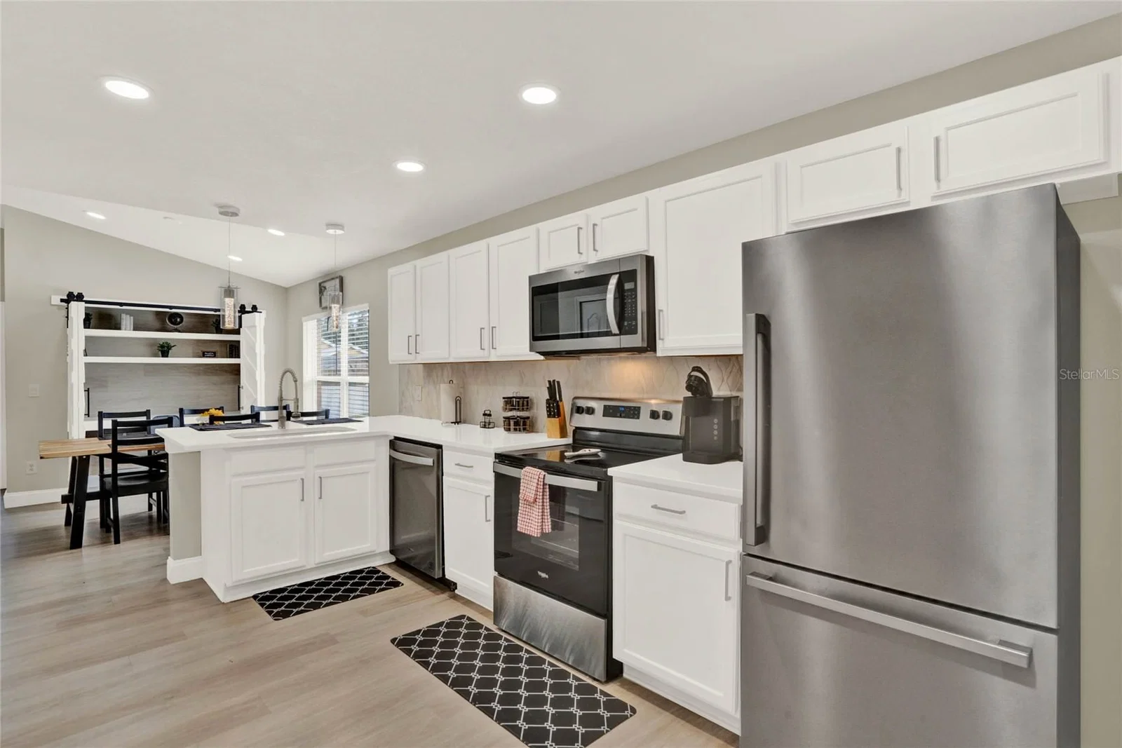 188 RIDGEMONT 2