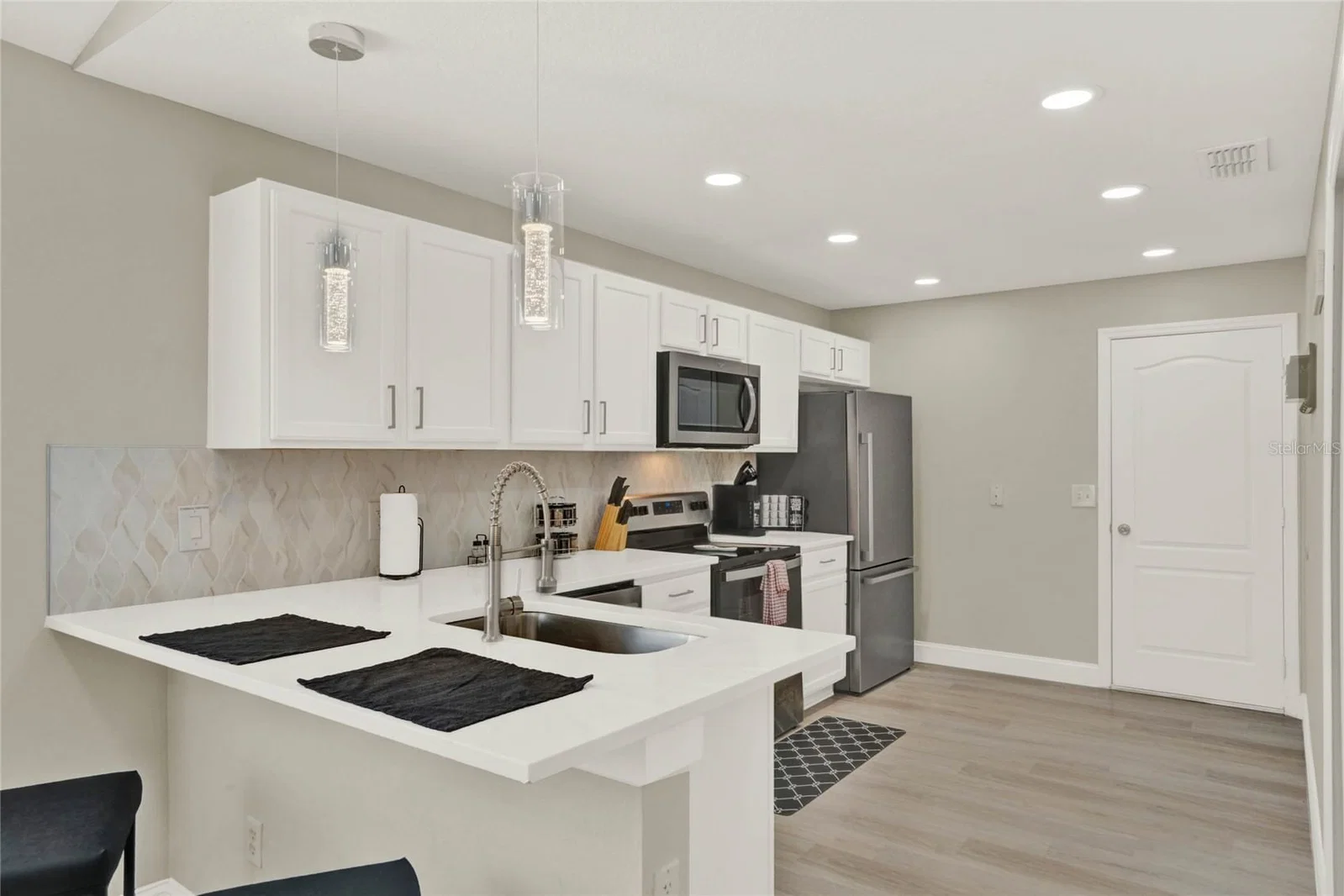 188 RIDGEMONT 5