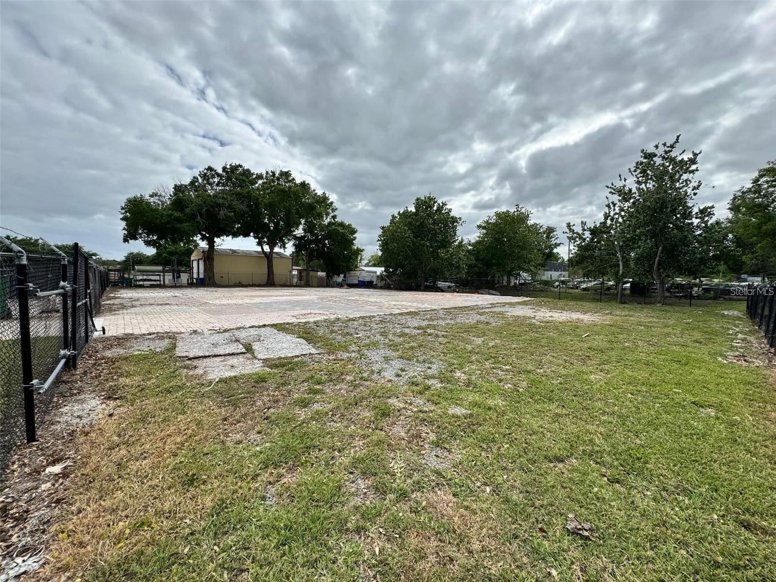 580 FAIRVILLA Road 4