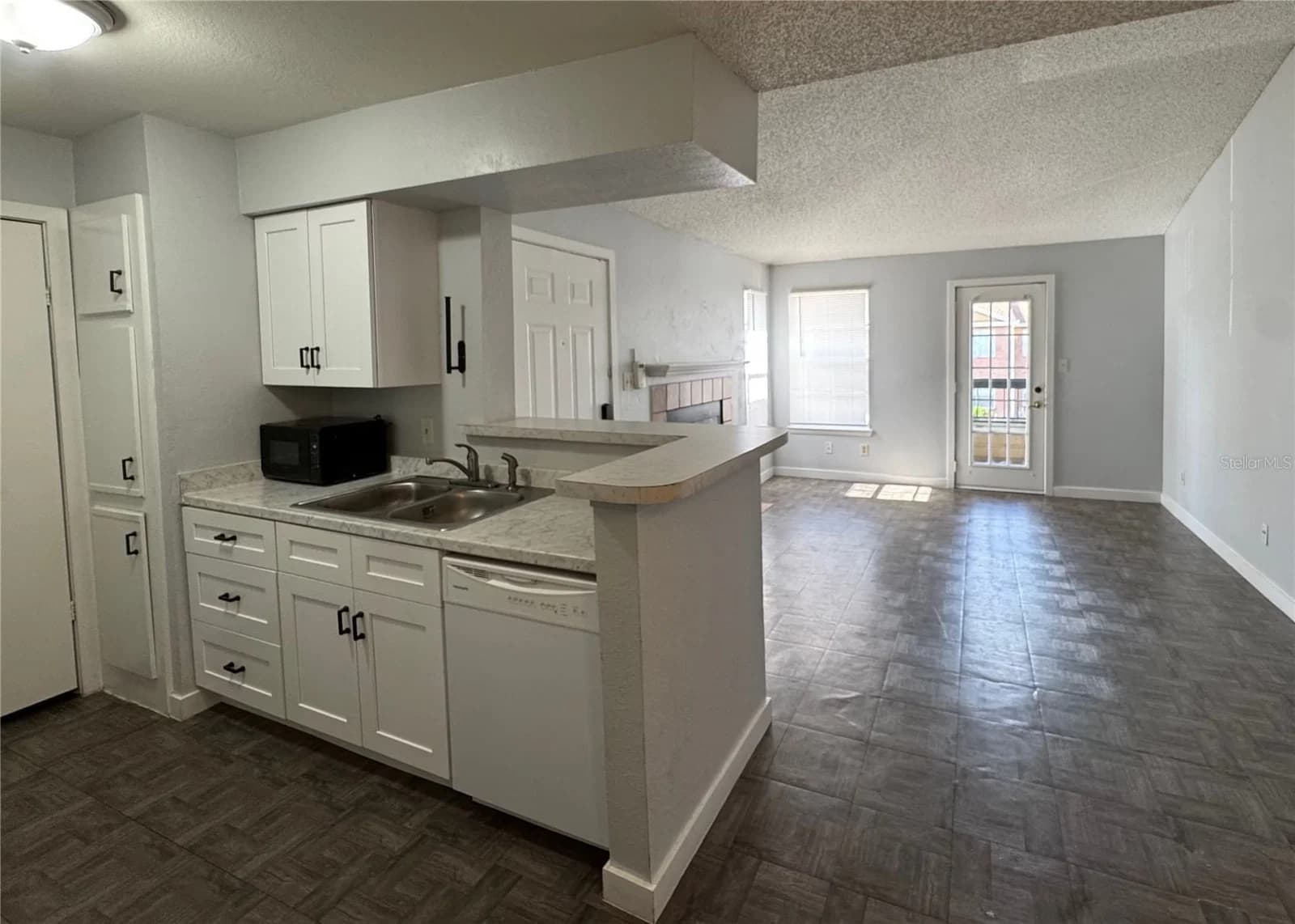 5540 DEVONBRIAR Way #203 4
