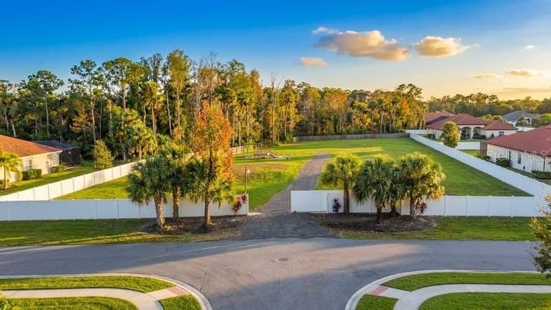 6518 OLD TAMPA 3