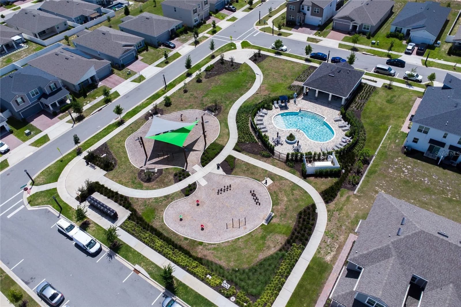 1181 LAKESHORE BREEZE 4