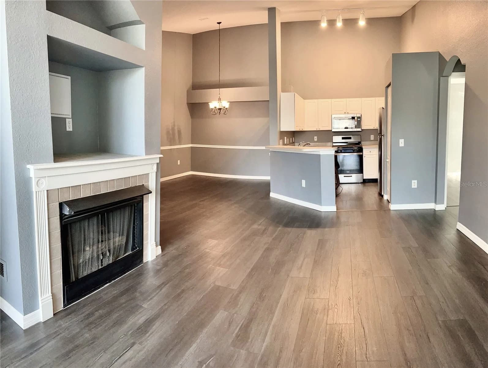 3361 KIRKMAN Road #821, Orlando, FL 32811 3