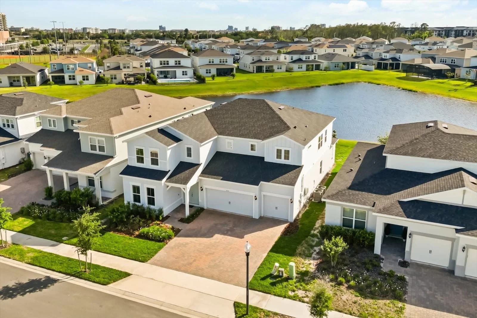 8352 PARK CLIFF Way 5
