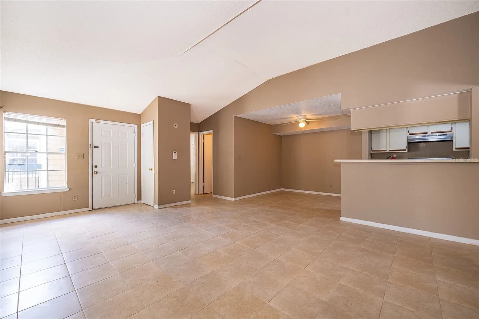 4367 THORNBRIAR Lane #206 5