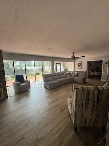 1020 MICHIGAN Street #1020 5