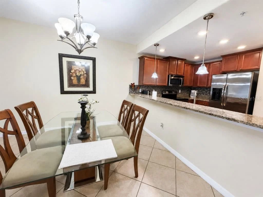 8931 AZALEA SANDS 4