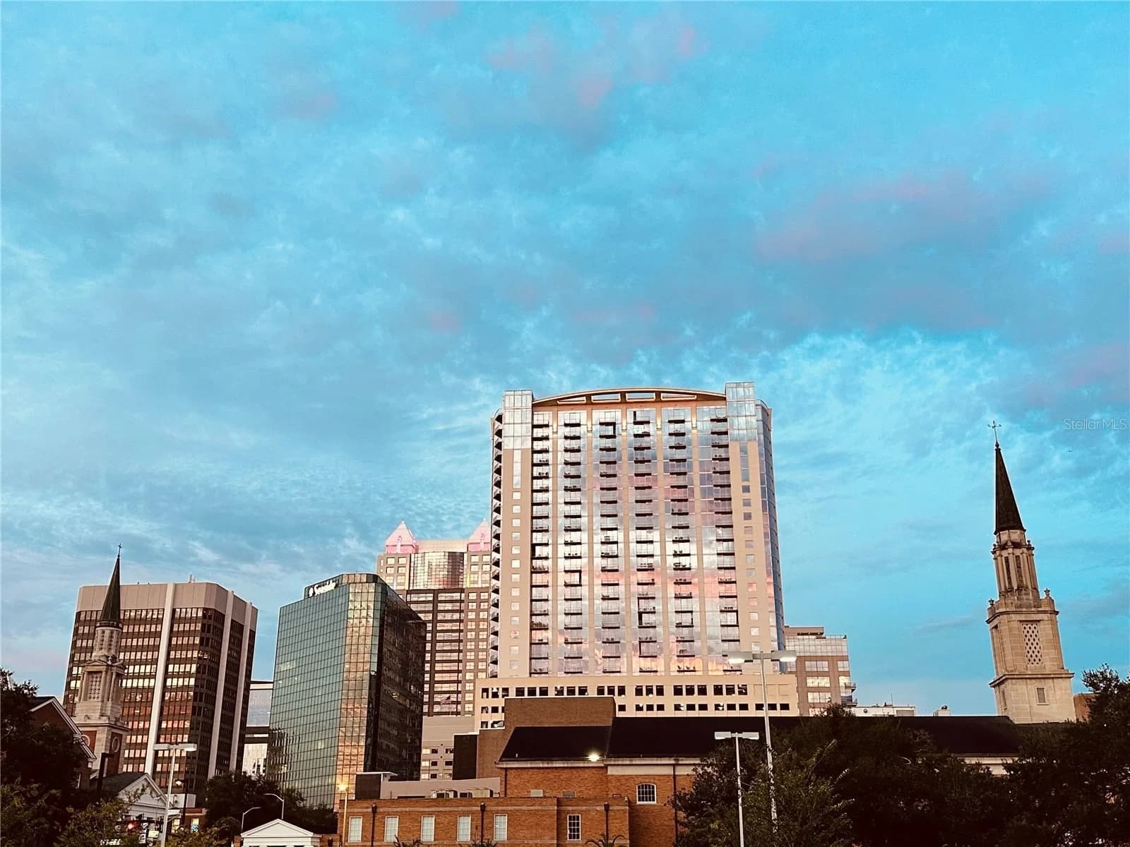 155 COURT Avenue #1415 4