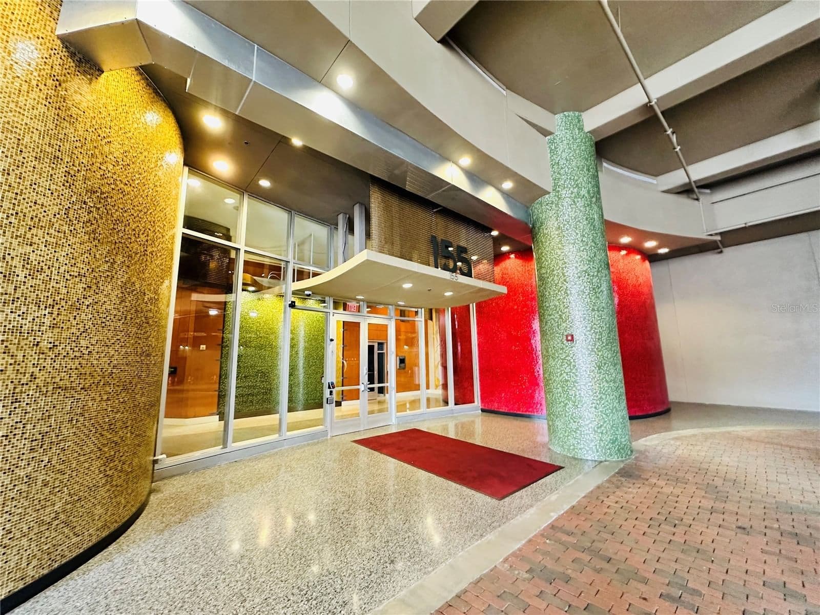 155 COURT Avenue #1415 5