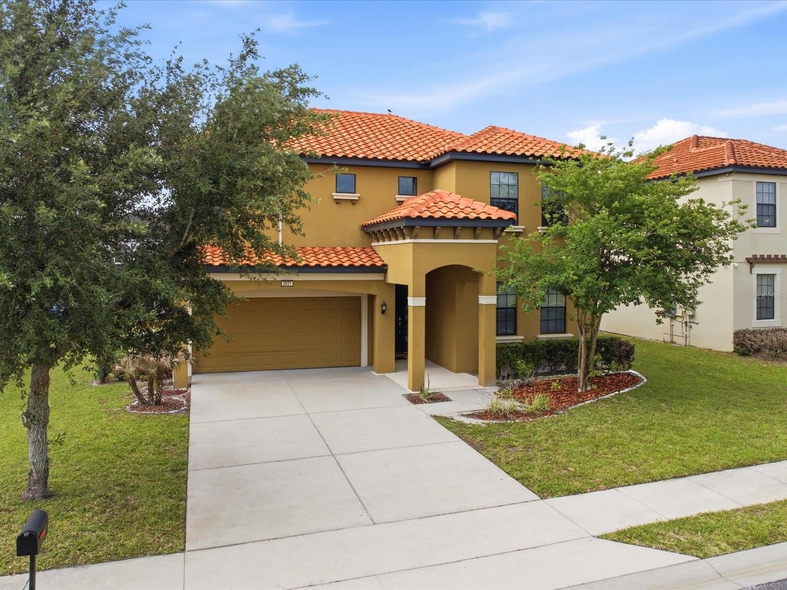 2621 ROSEMONT 2