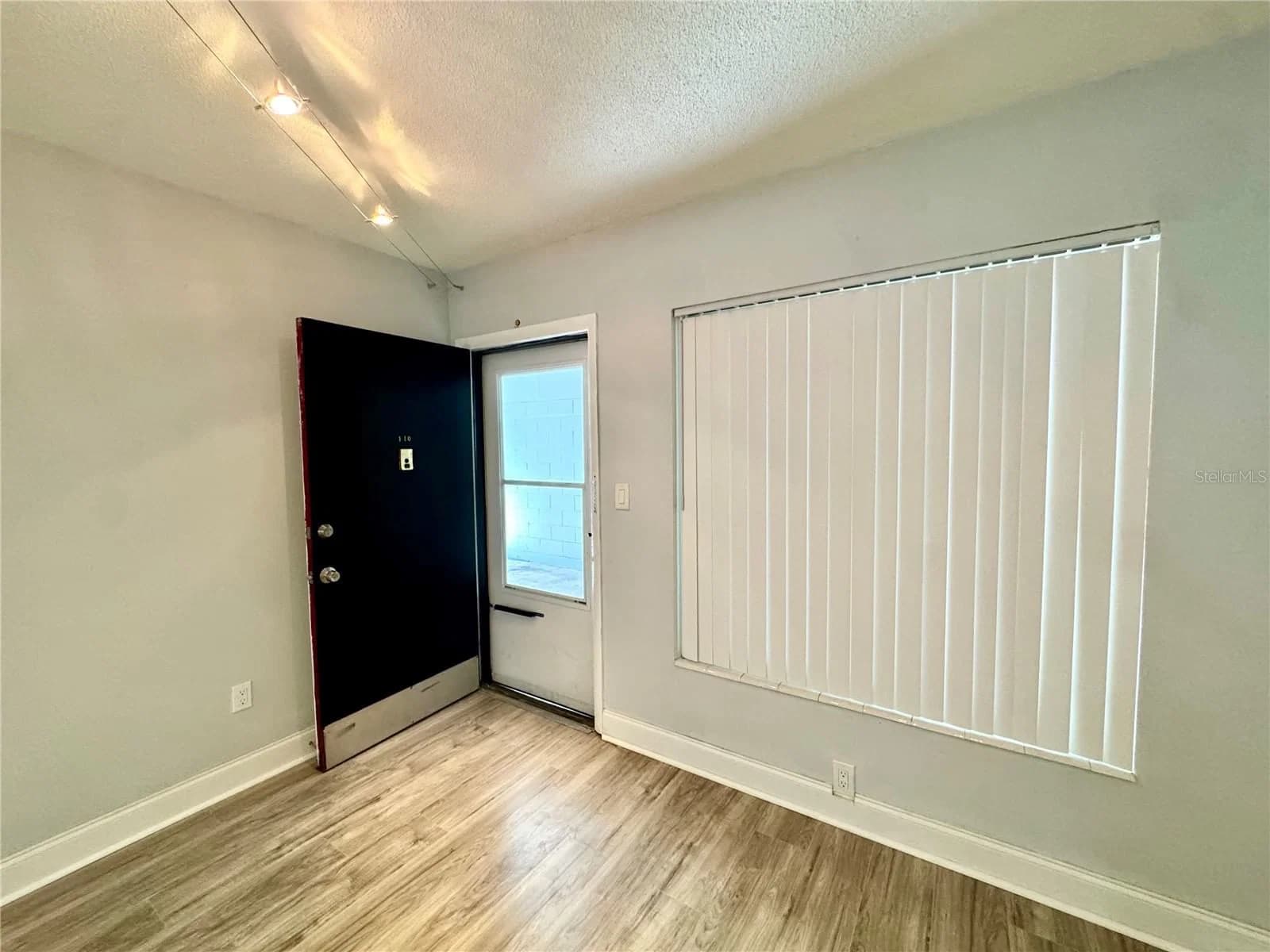 825 PRIMROSE Drive #110, Orlando, FL 32803 3