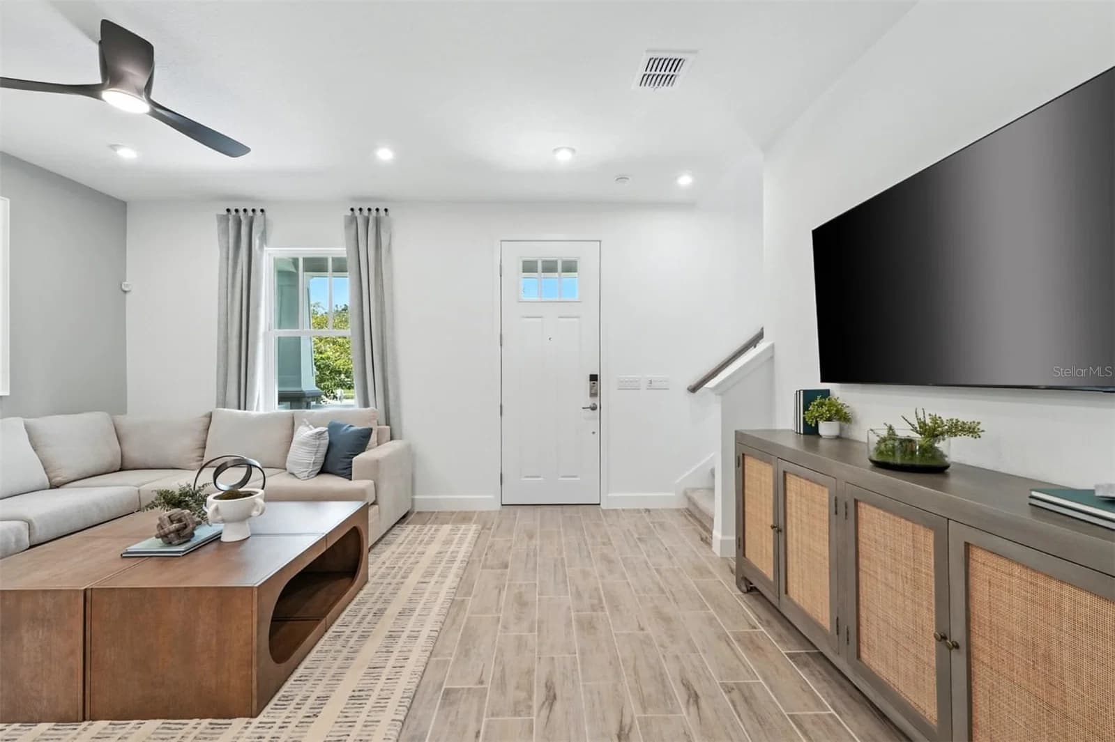 1792 HEADLAND 4