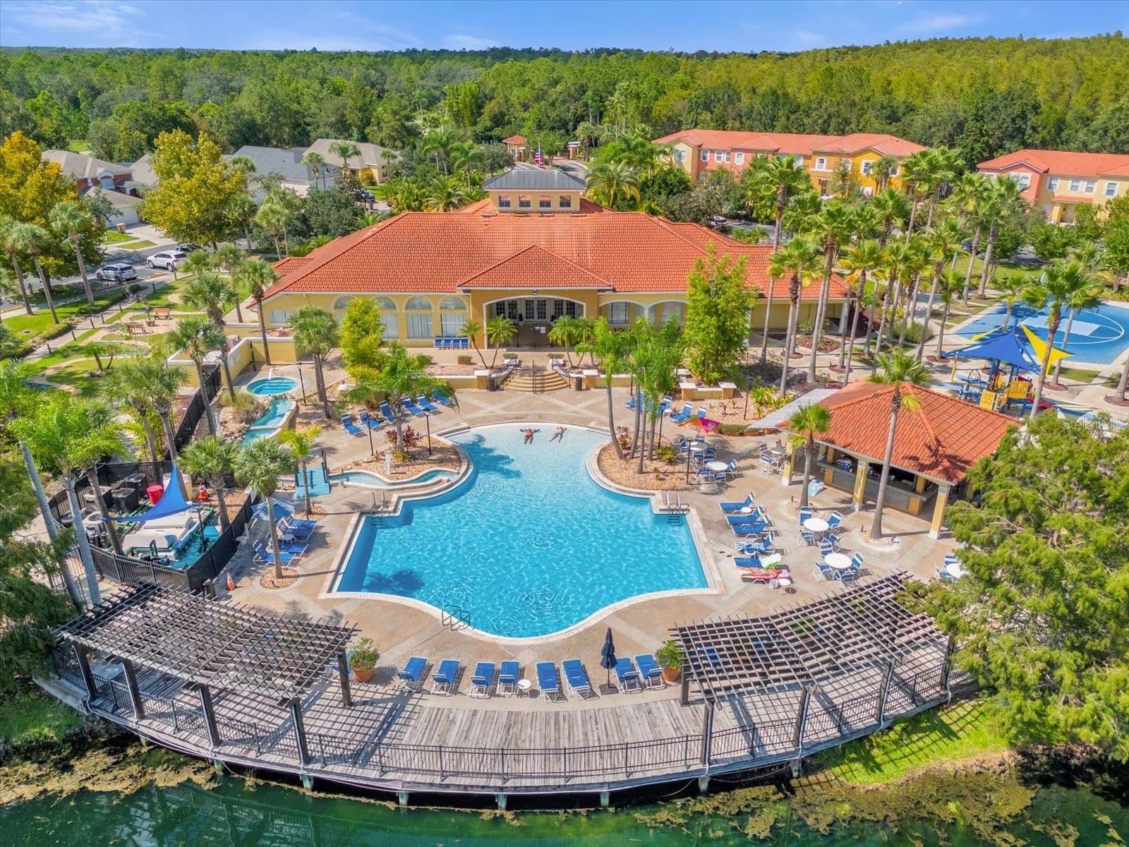 164 CASTAWAY BEACH 4