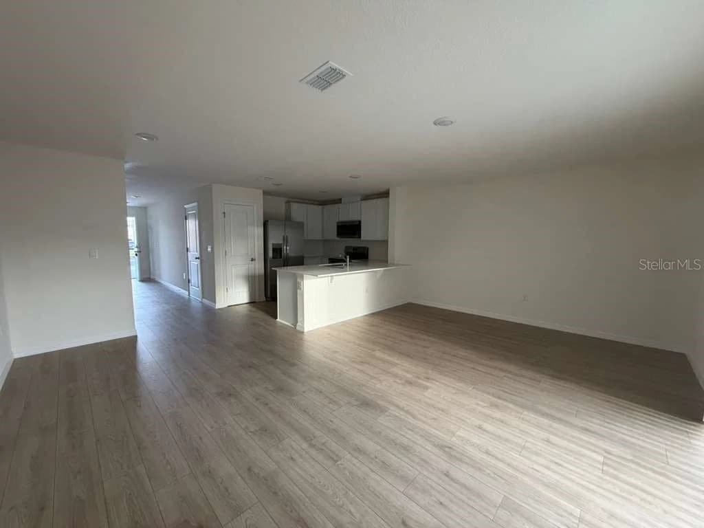 1814 LINDENS, Kissimmee, FL 34746 3