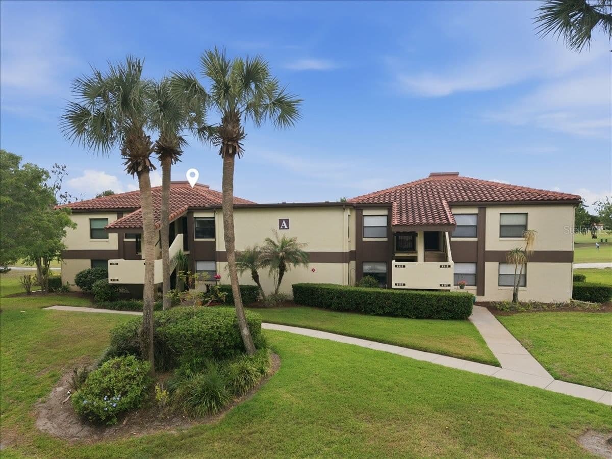 6111 LAKE POINTE Drive #202, Orlando, FL 32822 3