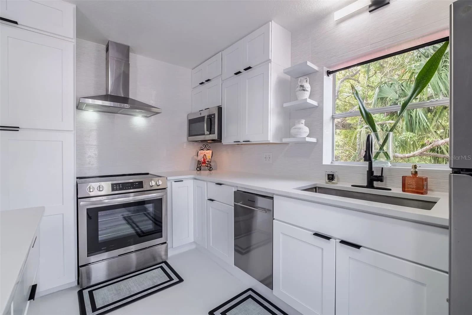 1427 ASHER Lane 5