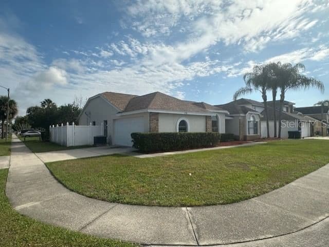 12686 NEWFIELD Drive, Orlando, FL 32837 2