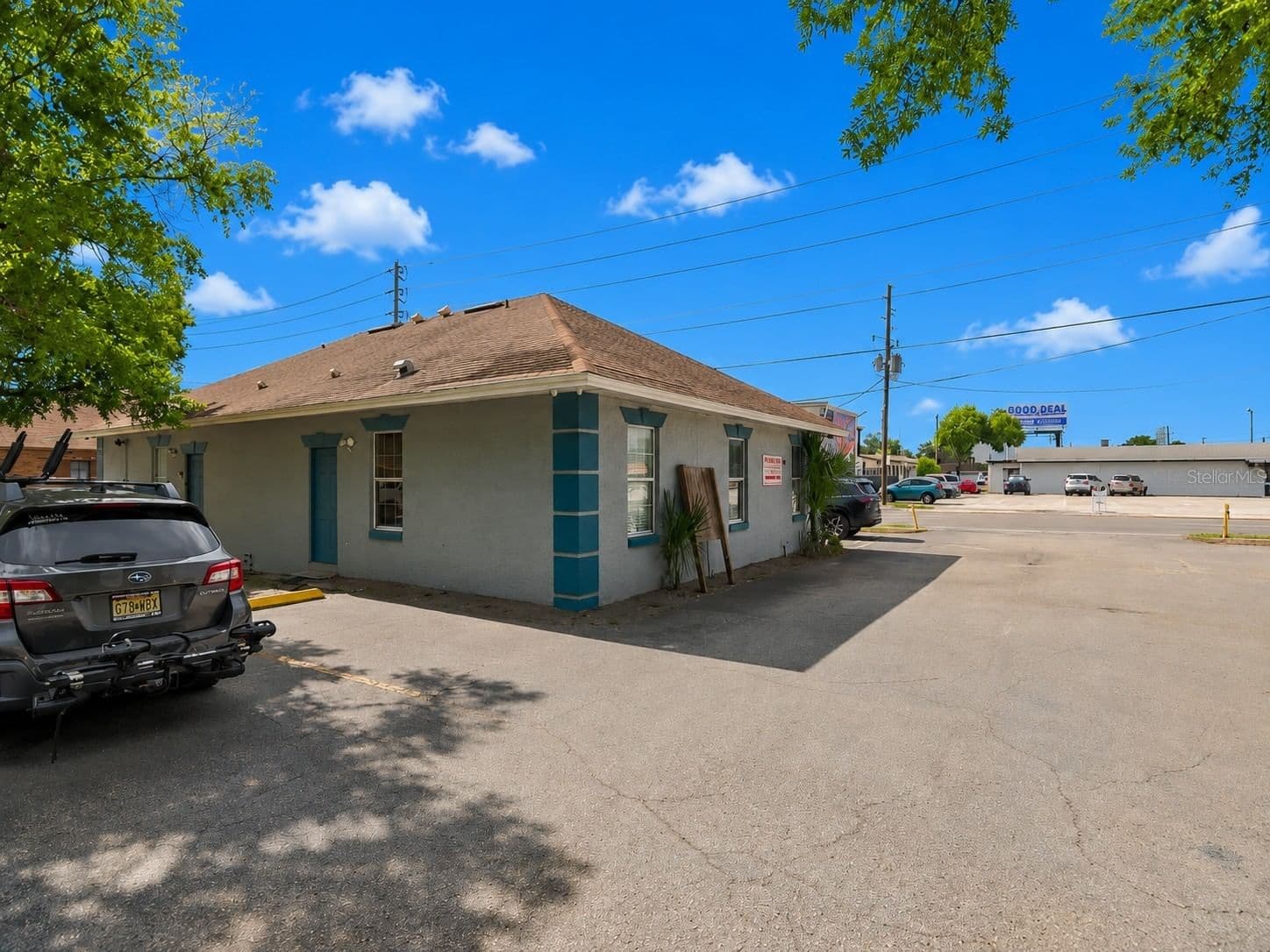 631 OAK RIDGE Road, Orlando, FL 32809 3