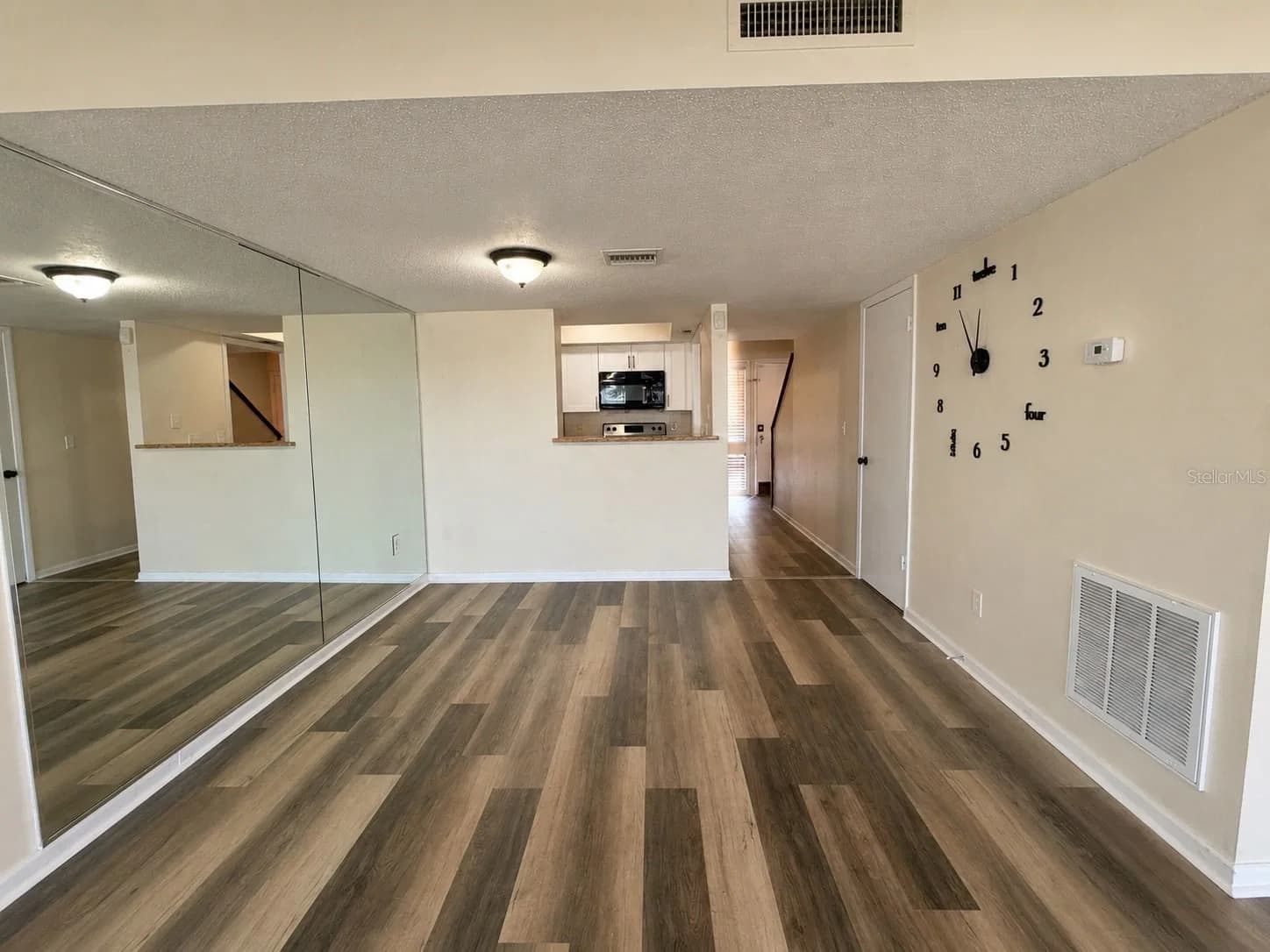 5967 WINDHOVER Drive #7D, Orlando, FL 32819 2
