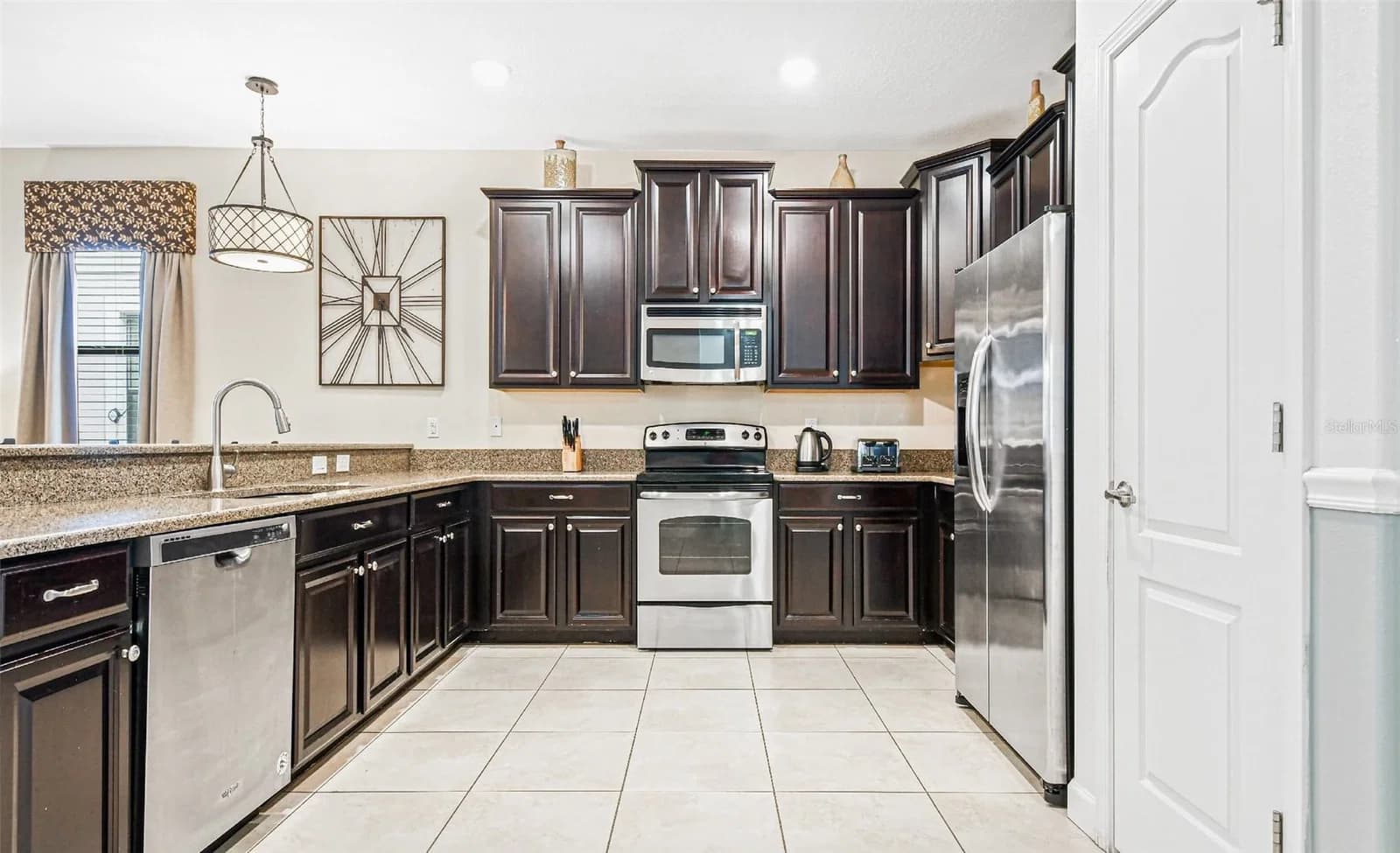 9026 SHADOW MOUNTAIN 4