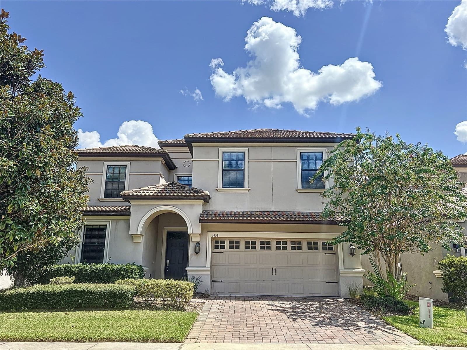 1453 MYRTLEWOOD 5