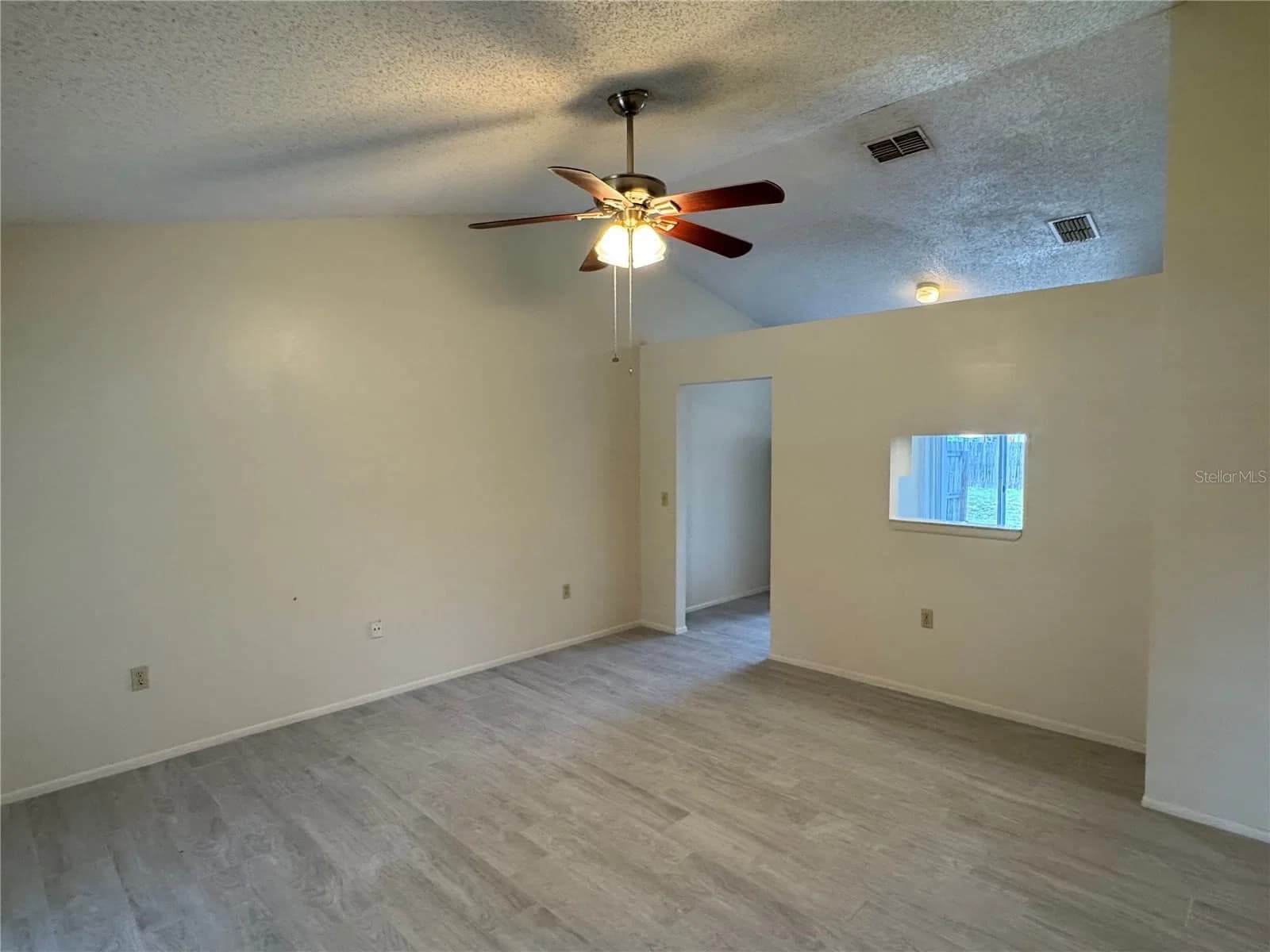 10041 MASSEY Street, Orlando, FL 32825 2