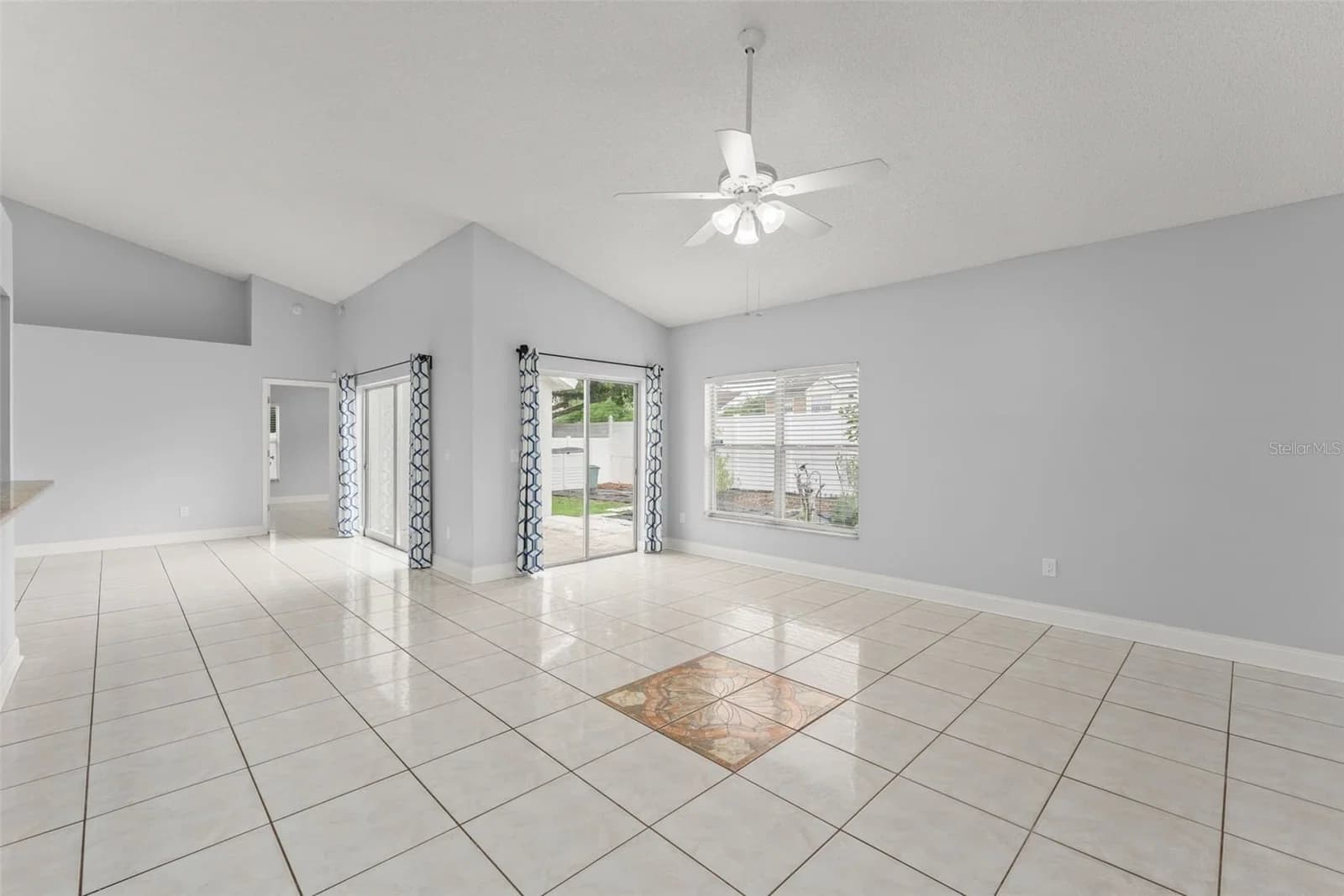 632 HERONS NEST Court 4