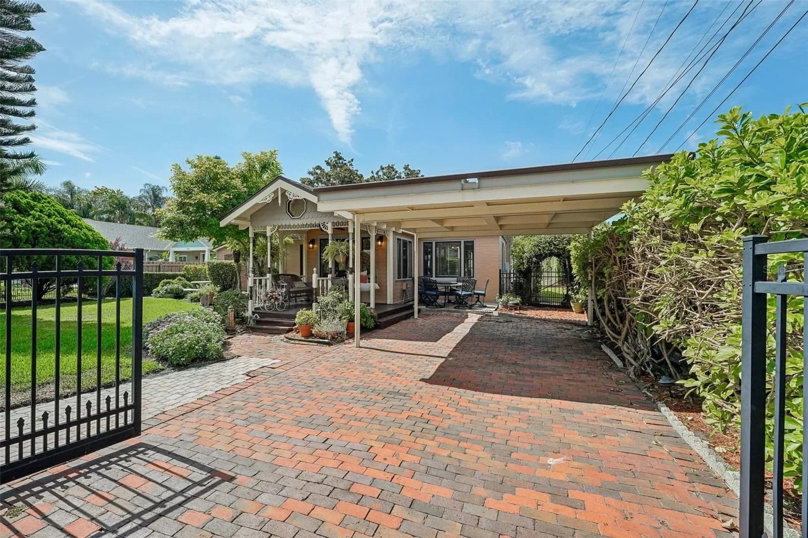 1020 VENETIAN Avenue, Orlando, FL 32804 3