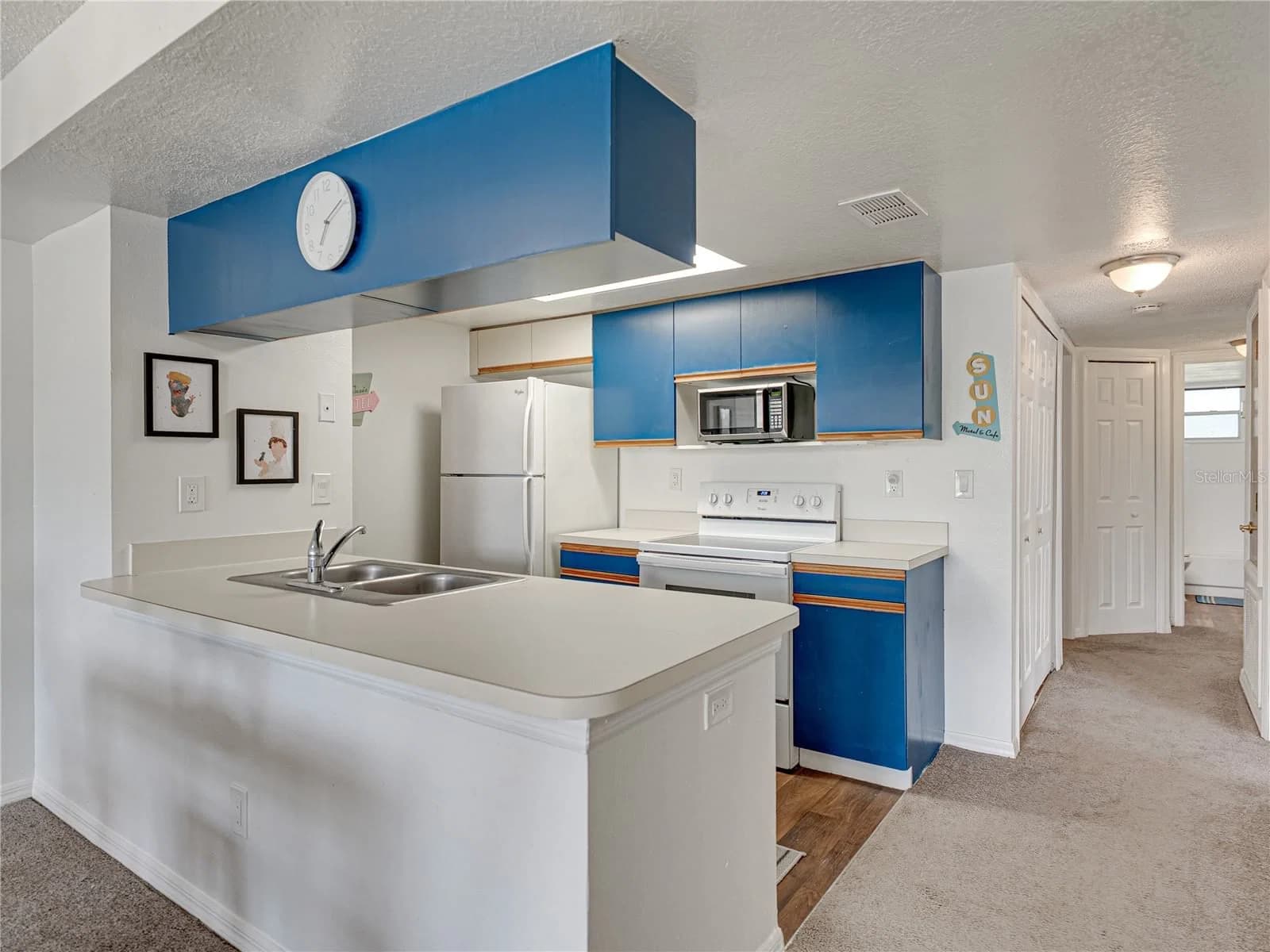 2729 POINCIANA 4