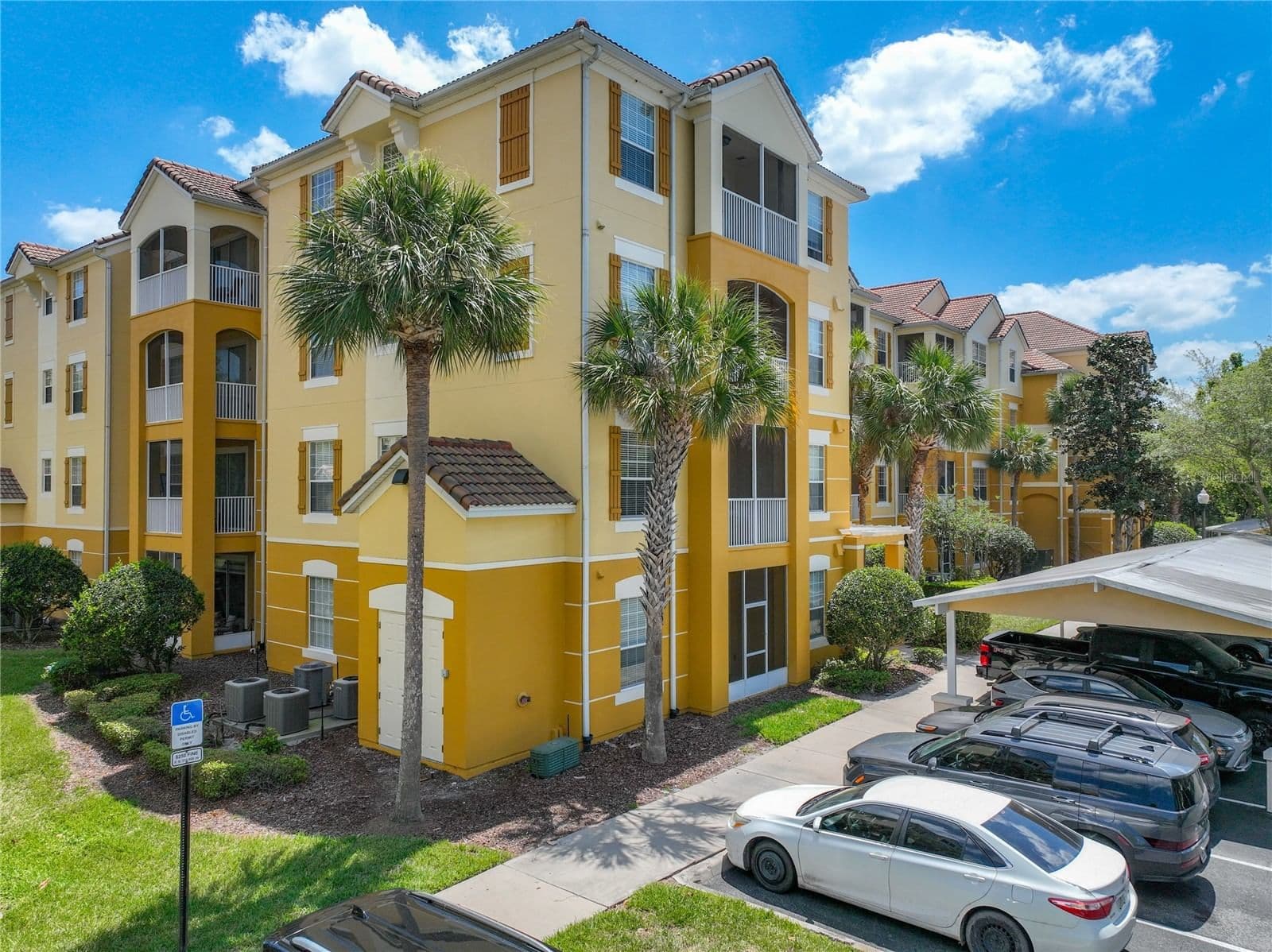 3338 ROBERT TRENT JONES Drive #307, Orlando, FL 32835 2