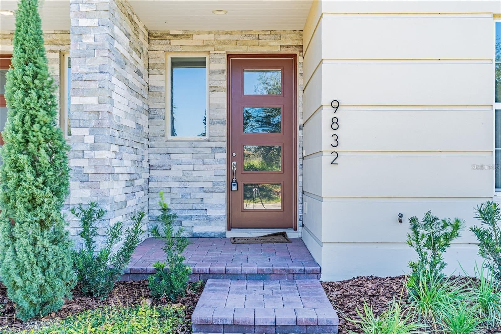 9832 BUCKLOW HILL Drive, Orlando, FL 32832 2