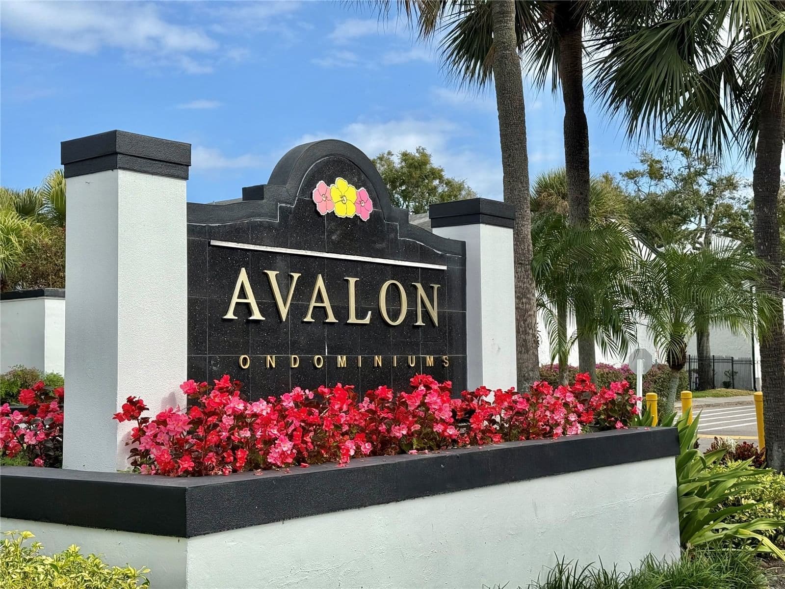 4113 SEMORAN Boulevard #14, Orlando, FL 32822