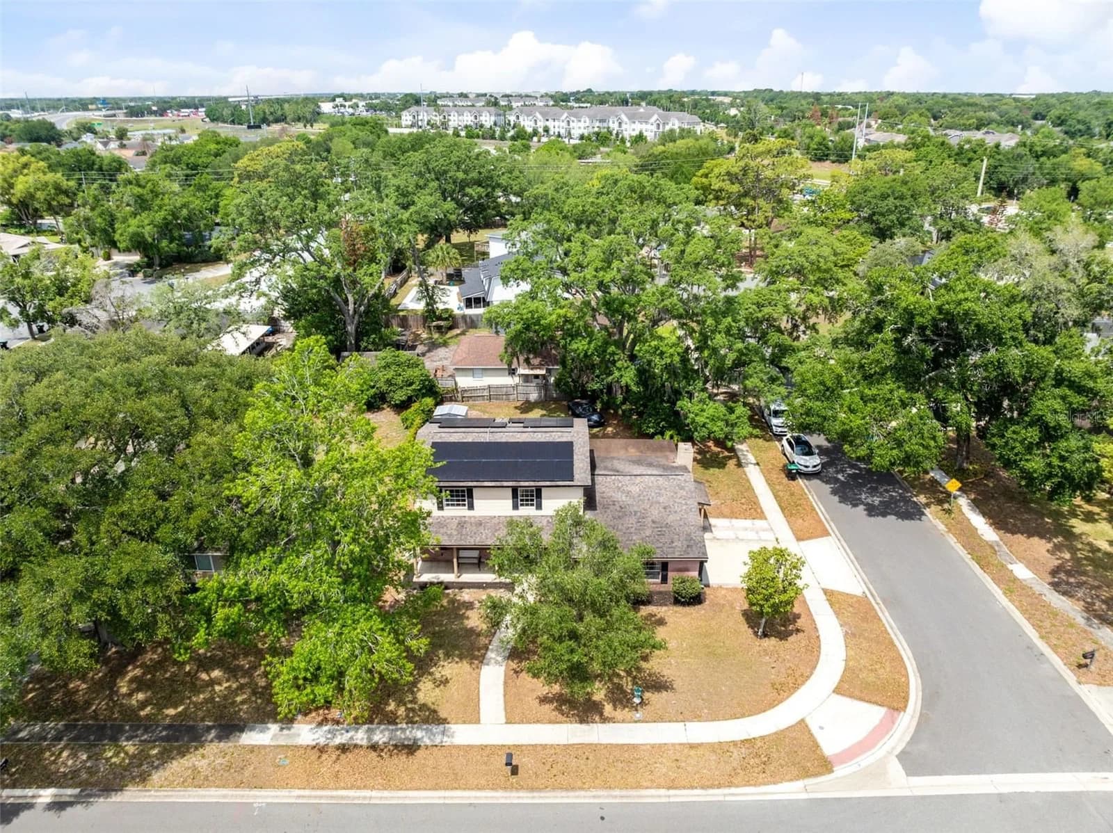 8698 HILLSIDE Drive, Orlando, FL 32810 2