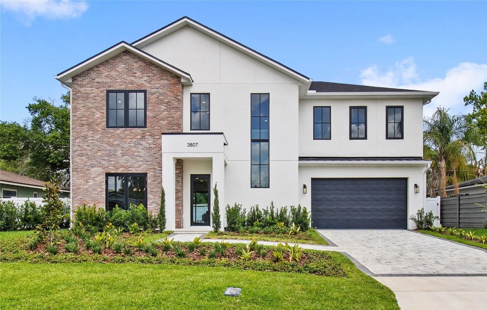 3807 PELICAN Lane, Orlando, FL 32803 2