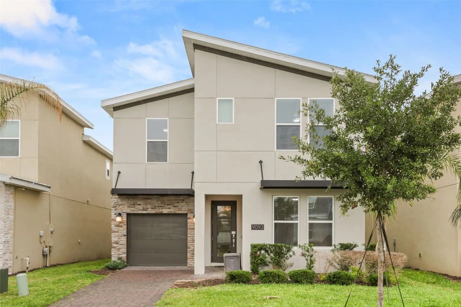 9093 SOMMERSET HILLS 2