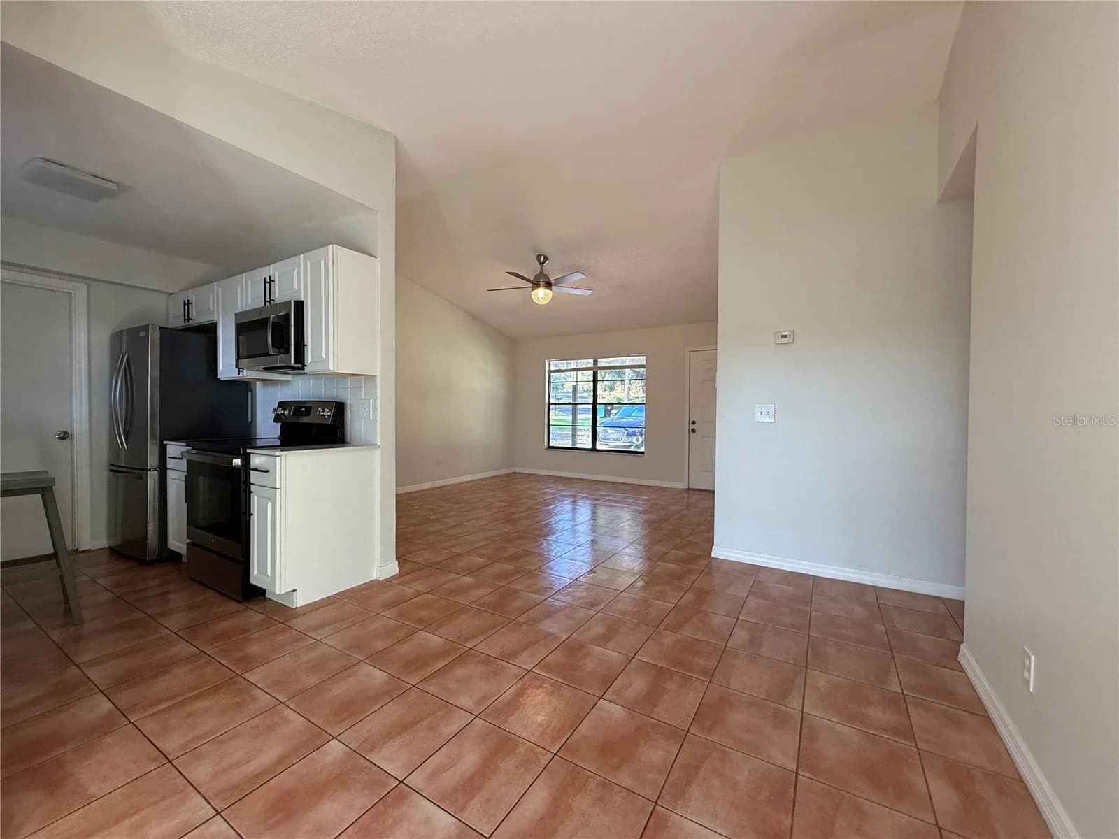 7320 ANSTEAD Circle, Orlando, FL 32810 3