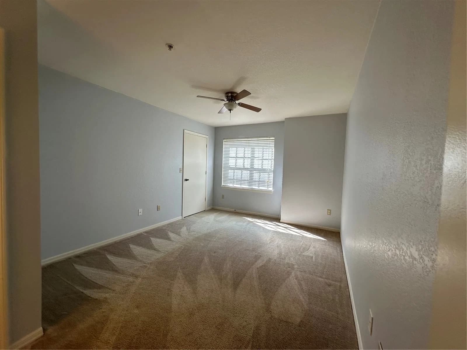 7270 WESTPOINTE Boulevard #916 4